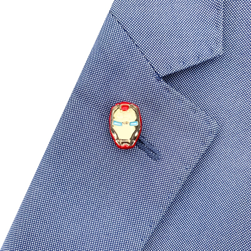 Zlatá brož Maska Železného muže 