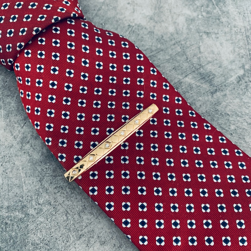 Zlatá spona na kravatu Crystal Drop 