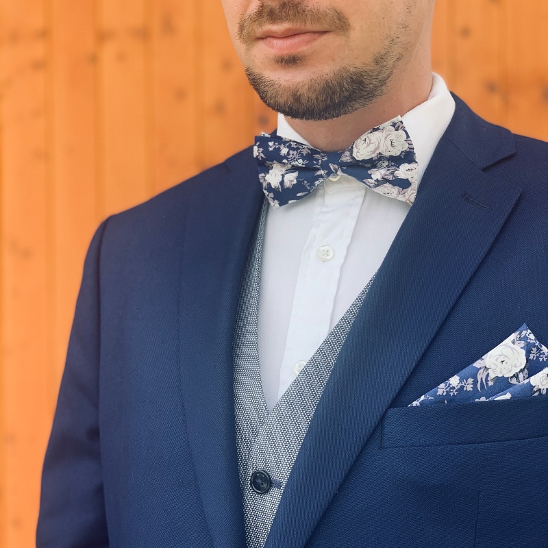 Modrý set motýlek a kapesník Flower 