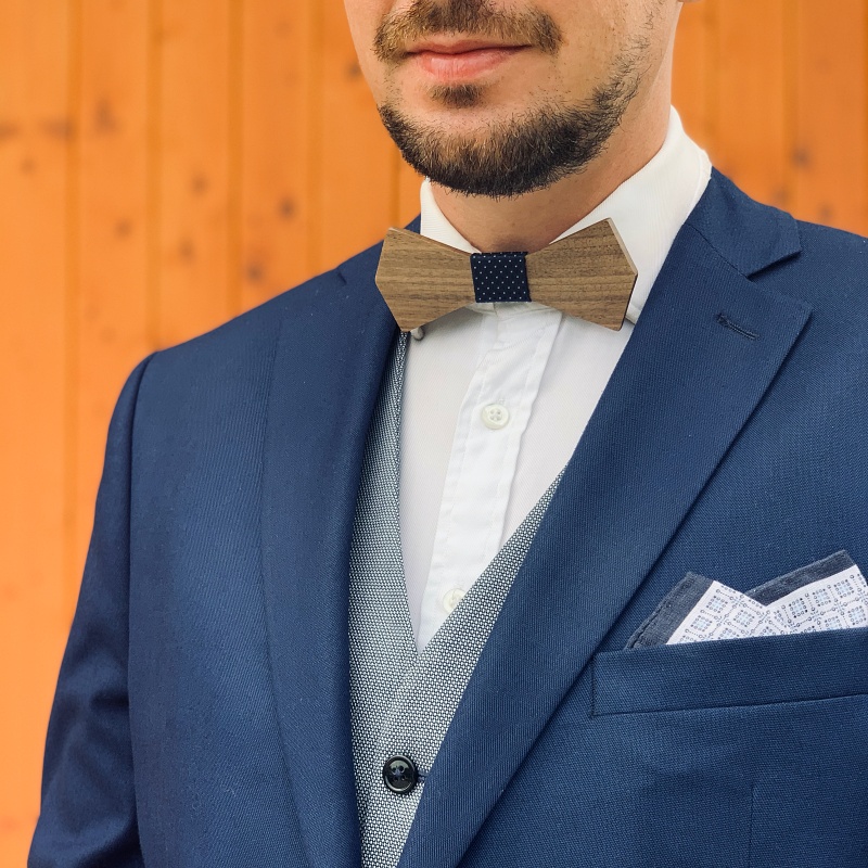 Dřevěný pánský motýlek Slim Diamond 