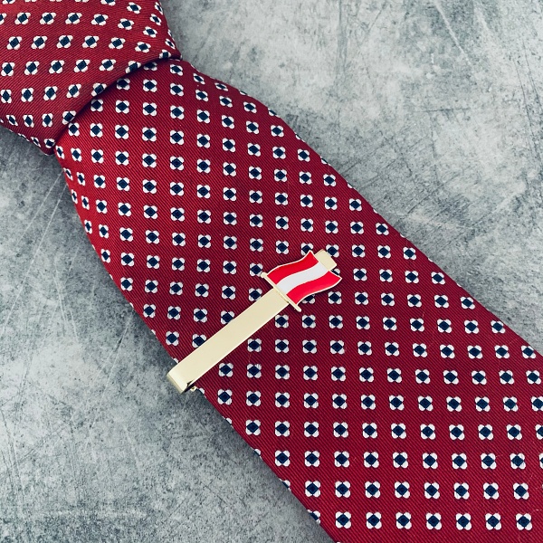 Zlatá spona na kravatu Vlajka Rakousko 