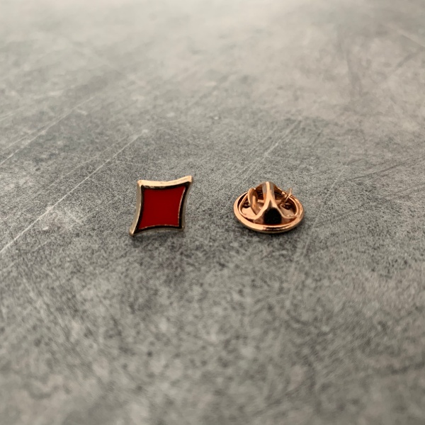 Brož - ozdoba klopy saka Karetní symbol Kule 