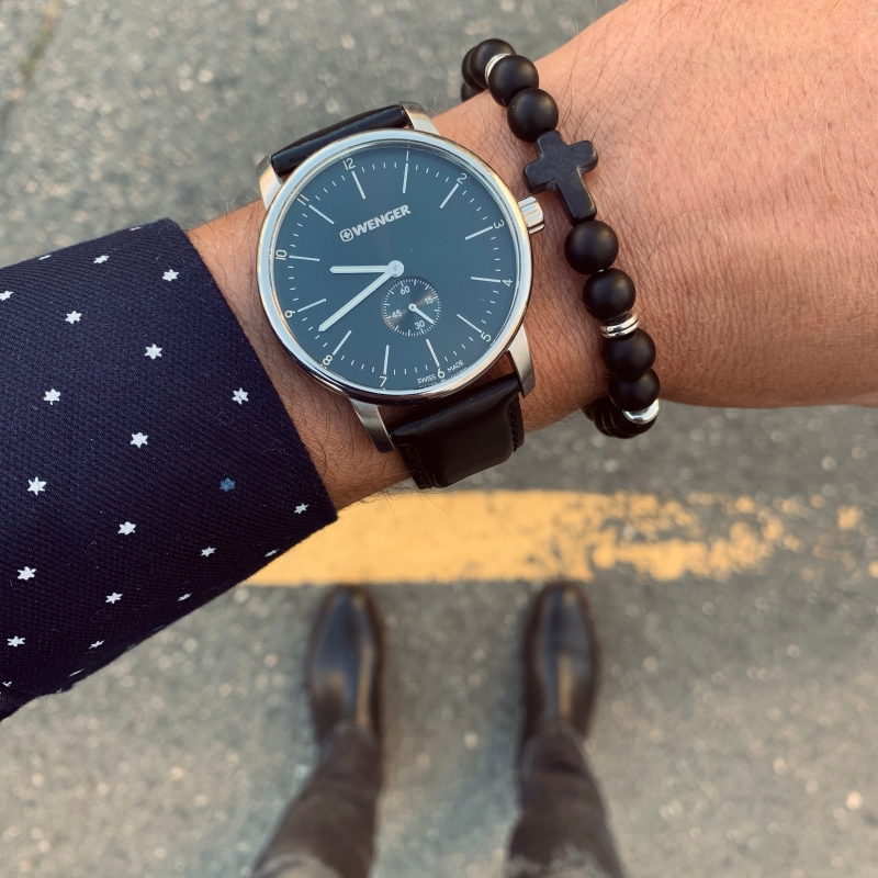 Matně černý náramek Kříž 