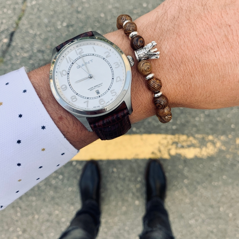 Hnědý náramek Královská koruna 