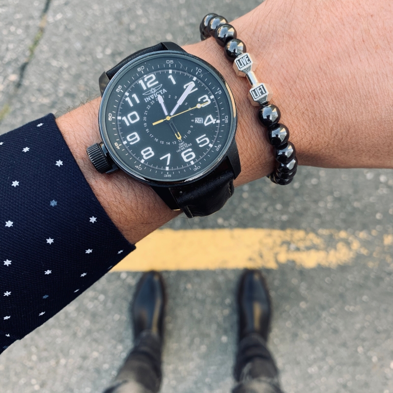 Šedý náramek Live Lift Činka 