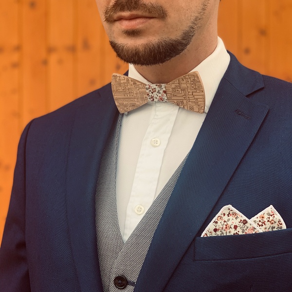 Dřevěný set - motýlek PC deska + manžetové knoflíčky + kapesník