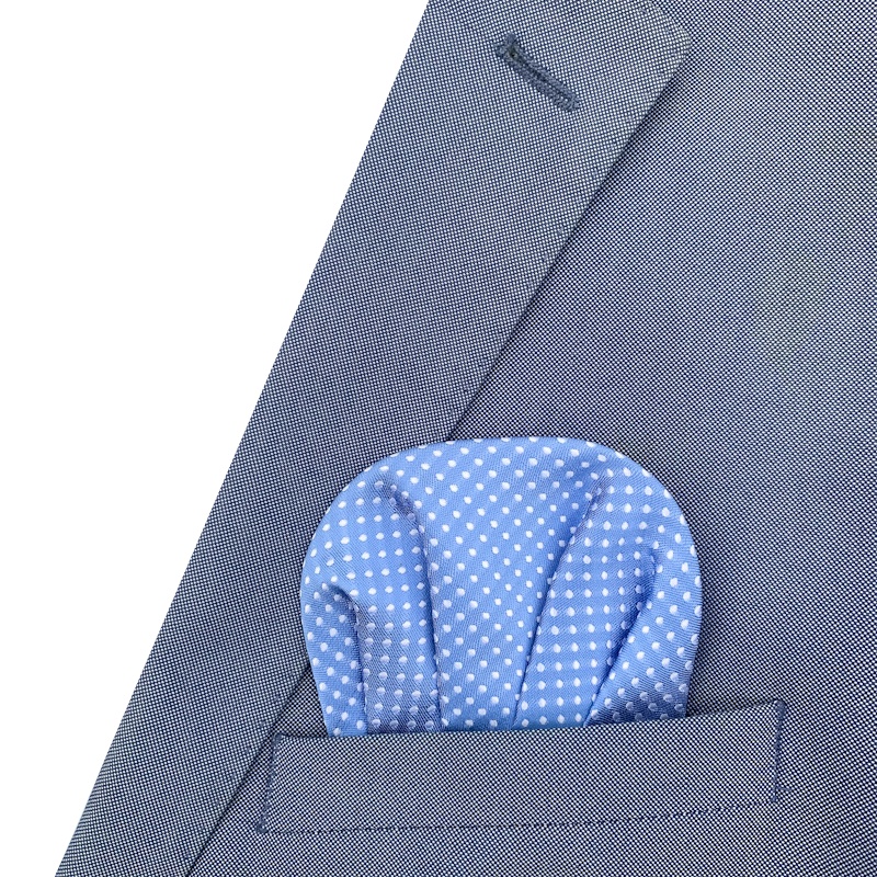 Světle modro - bílý kapesník do saka Dots