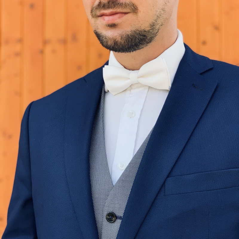 Bílý pánský motýlek Blažek Classic 