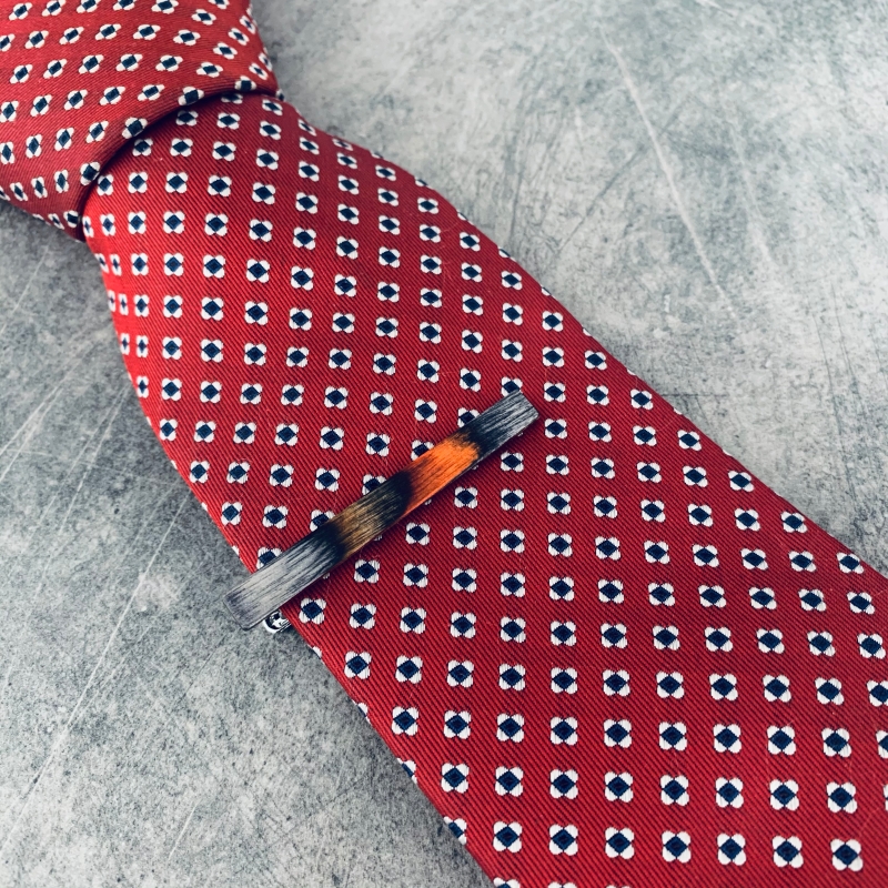 Barevná spona na kravatu Wild wood 