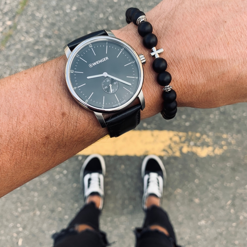 Matně černý náramek Křížek 