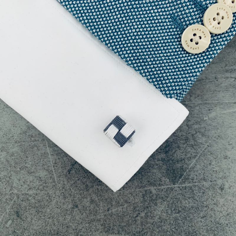 Šedo - bílé manžetové knoflíčky Ball Square