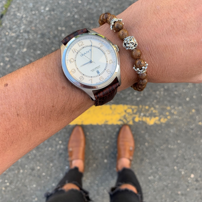 Hnědý náramek Lev korunka 