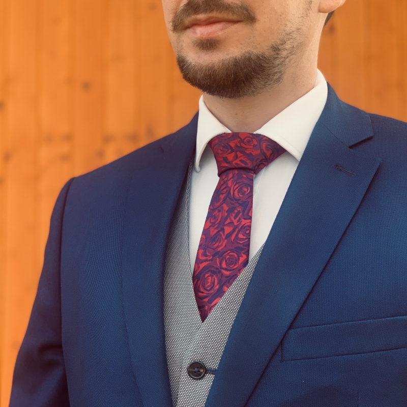 Modro - červená kravata Růže 