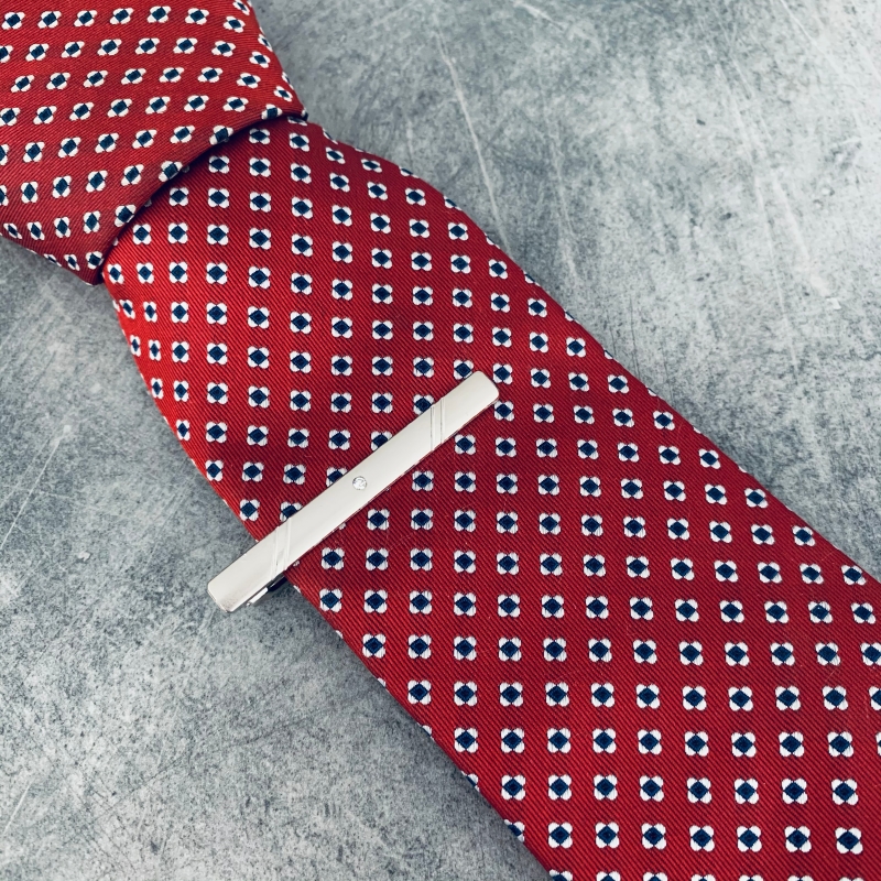 Stříbrná spona na kravatu Mid Crystal 