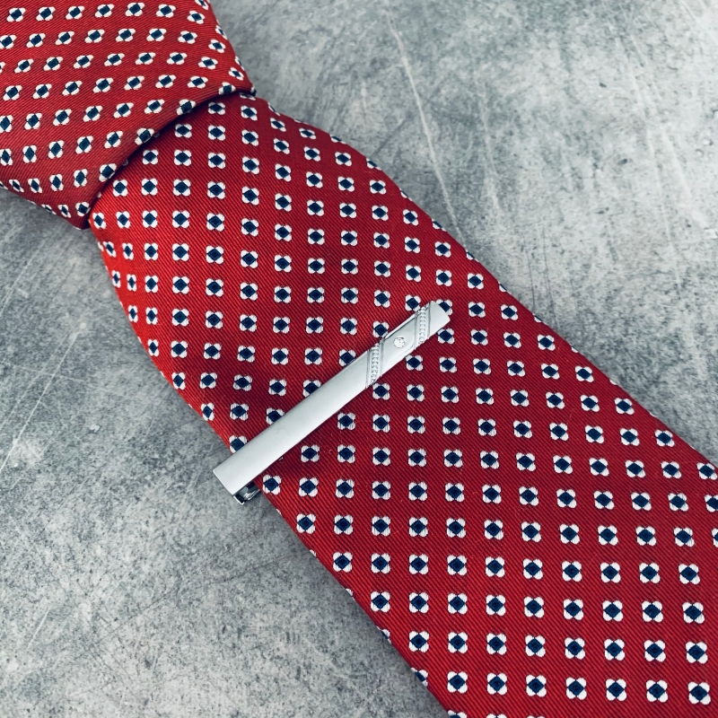 Stříbrná spona na kravatu Finger Crystal 