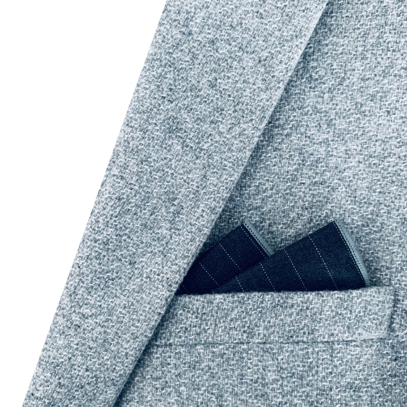 Tmavě šedý kapesníček do saka White Lines 