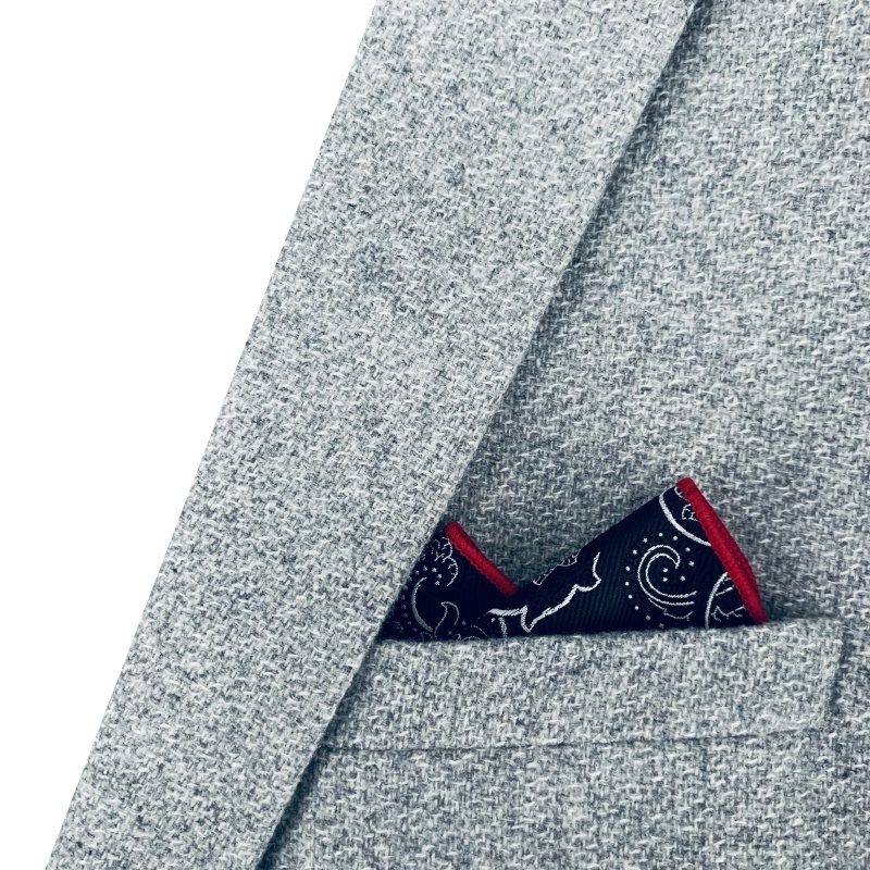 Černo - stříbrný kapesníček do saka Paisley 