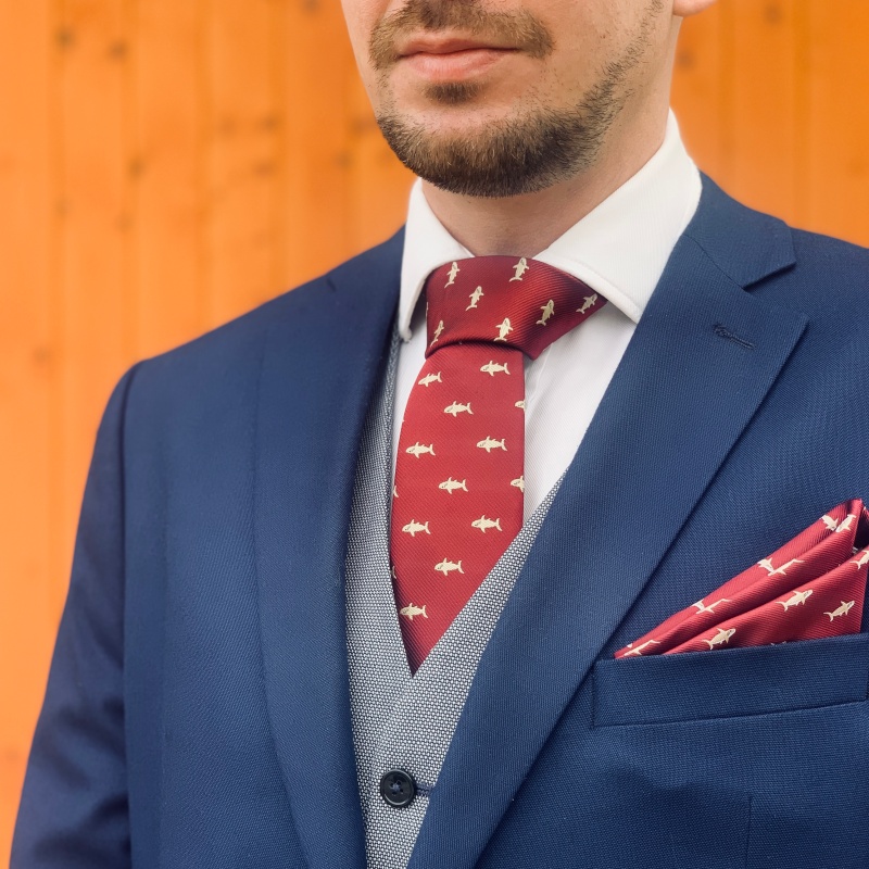 Červená kravata Žralok 