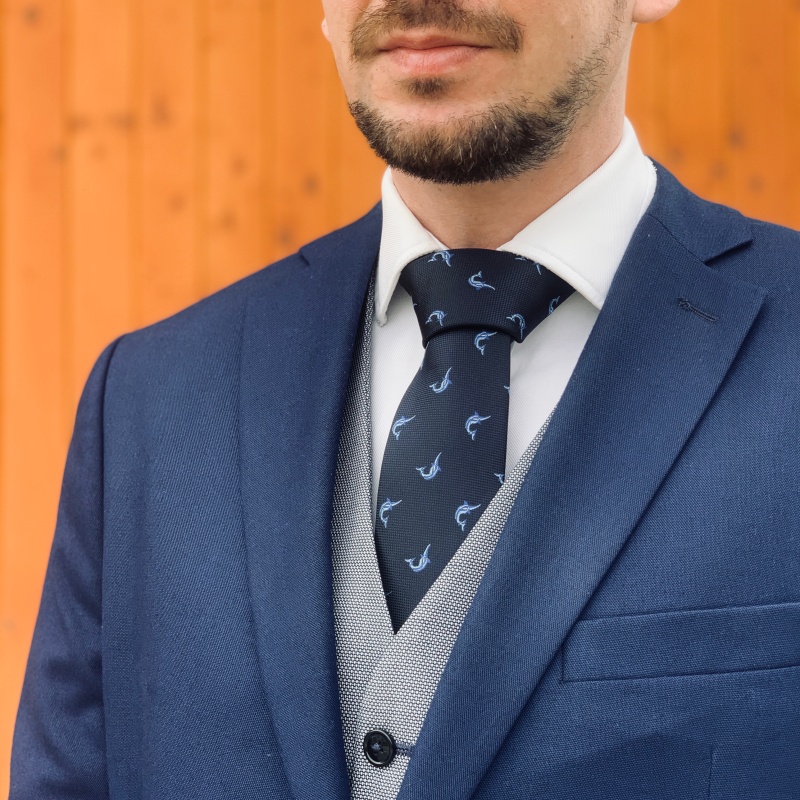 Modrá kravata Žralok I. 