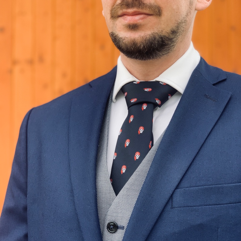 Modrá kravata Pirátská lebka 