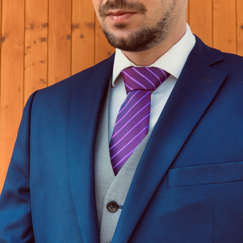 Modro - fialová kravata Lines 
