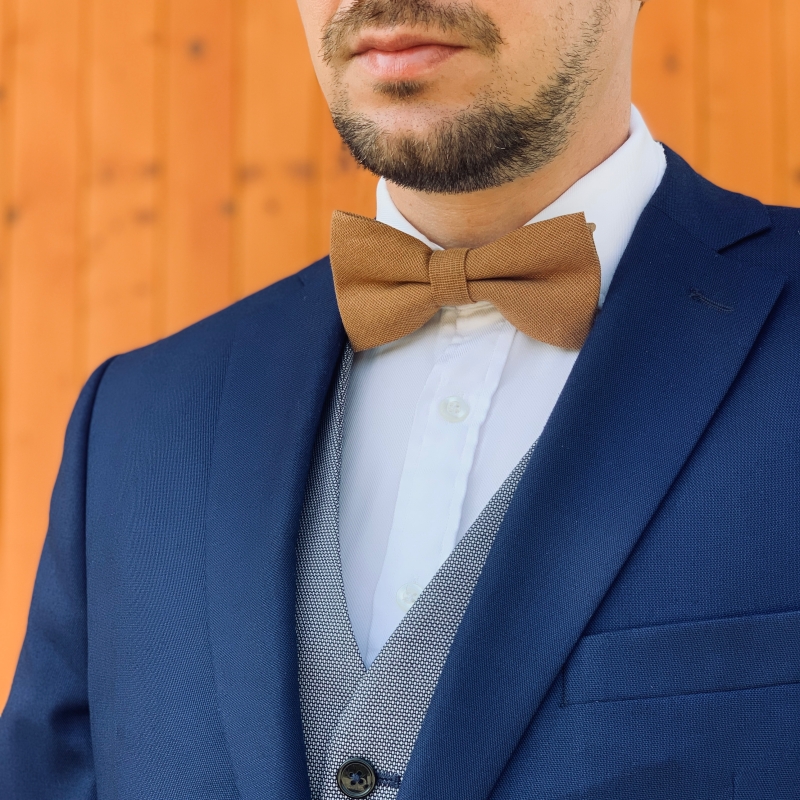 Hnědý pánský motýlek Cotton One 