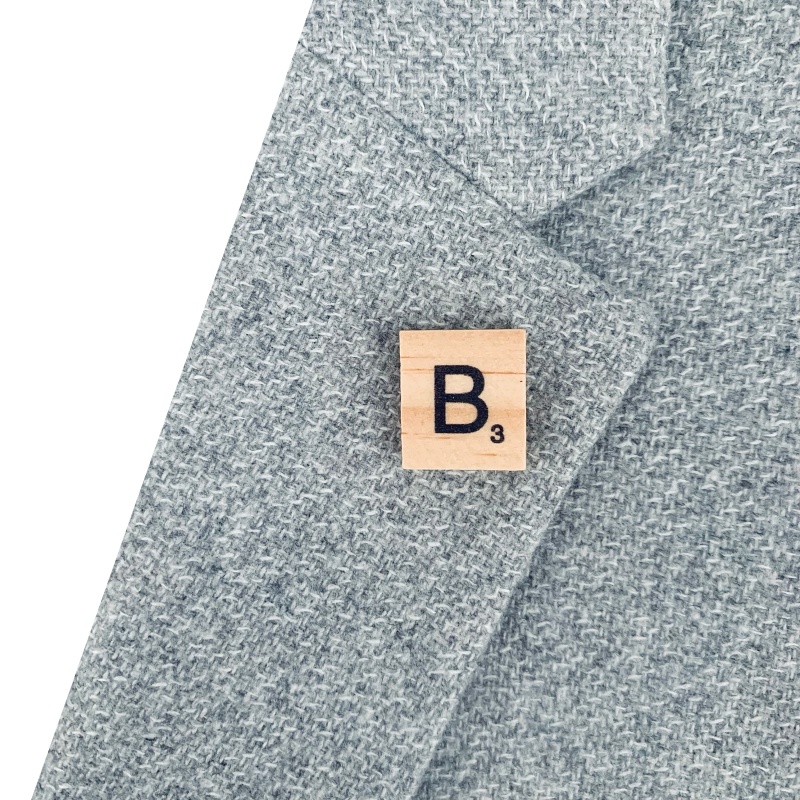 Brož Scrabble písmeno B