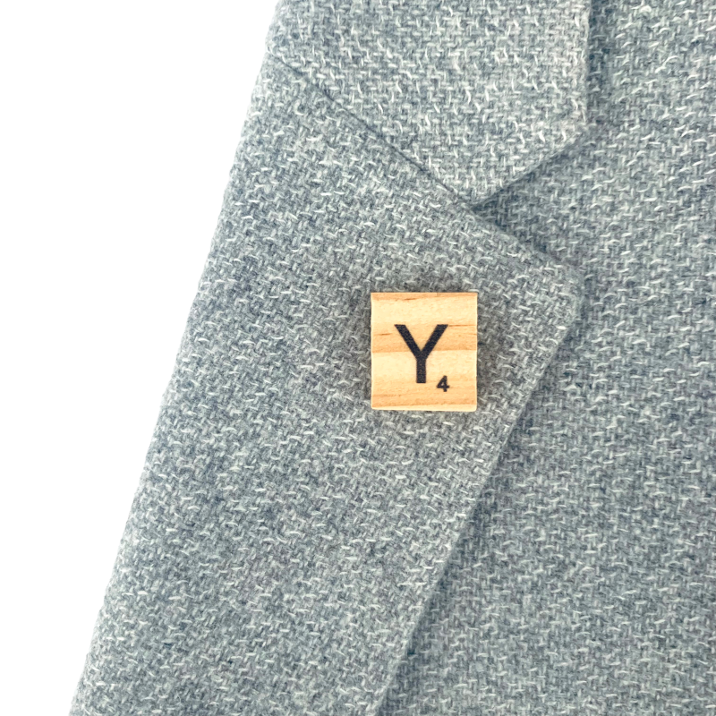 Brož Scrabble písmeno Y