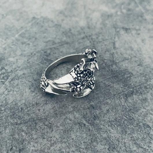 Stříbrno - černý prsten Drápy 