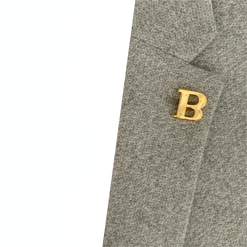 Zlatá brož písmeno B