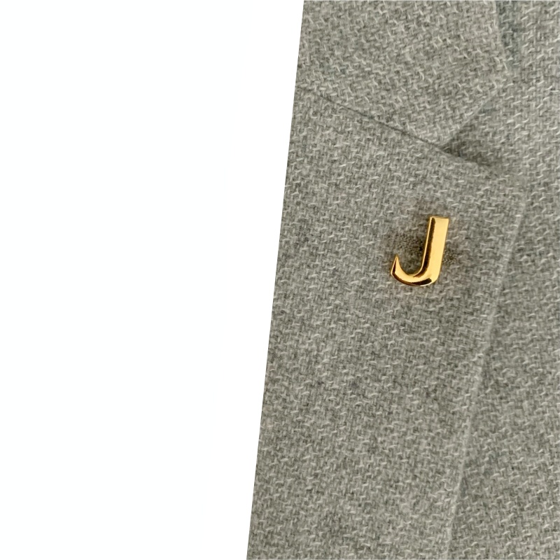 Zlatá brož písmeno J