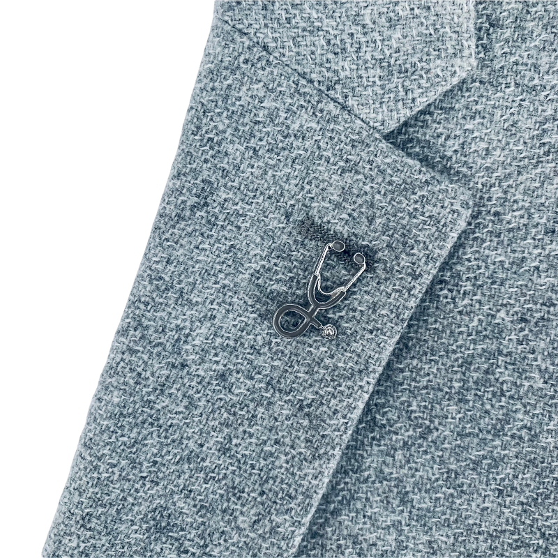 Stříbrno - šedá brož Stetoskop 