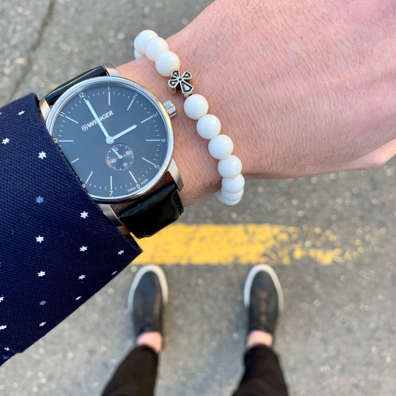 Bílý náramek Velký stříbrný kříž 