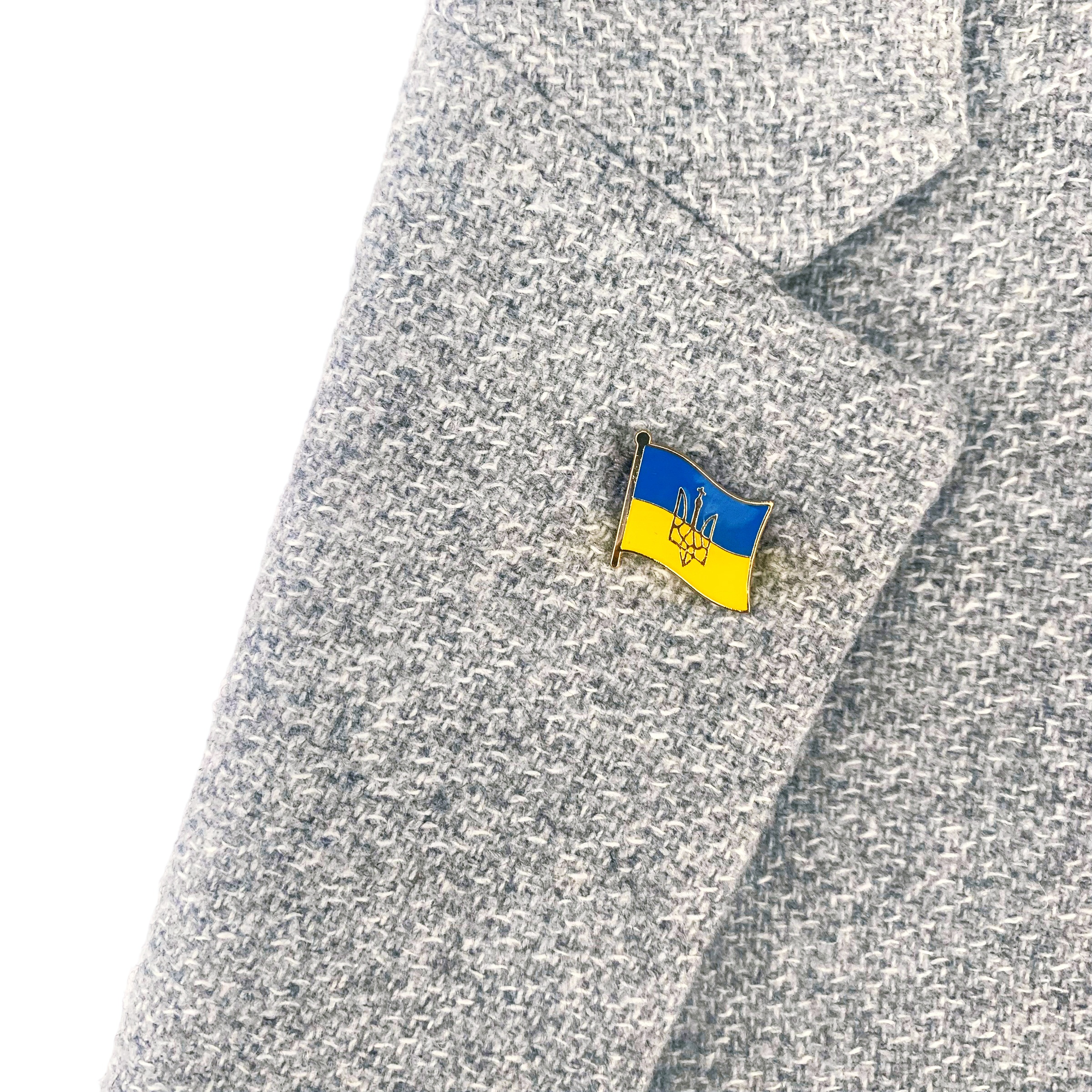 Zlatá brož Vlajka Ukrajina s trojzubcem