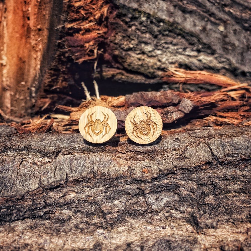 Dřevěné manžetové knoflíčky Pavouk I.