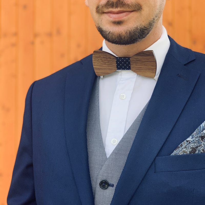 Dřevěný pánský motýlek Classic I. Hvězdy