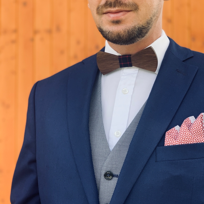 Dřevěný pánský motýlek Doutníček Line