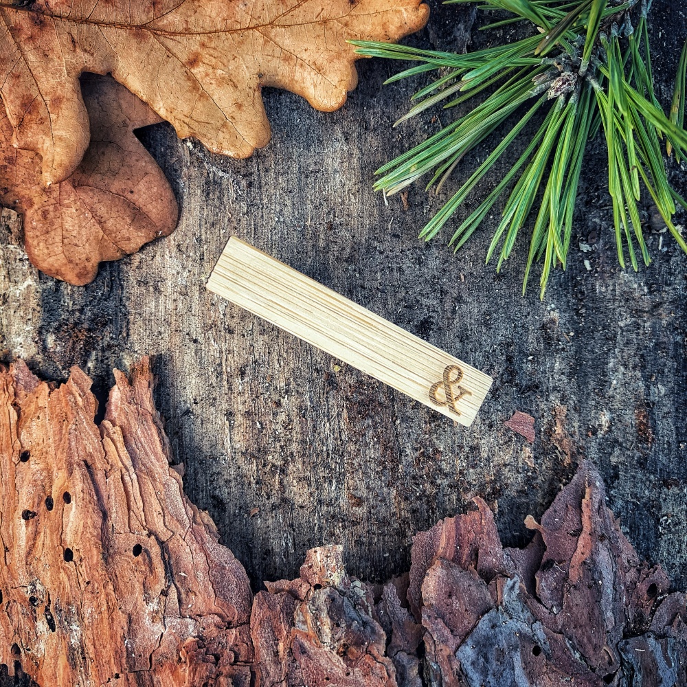 Dřevěná spona na kravatu Symbol &