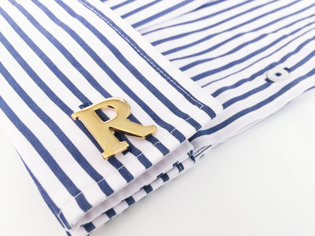 Manžetový knoflíček zlatý Iniciál R 