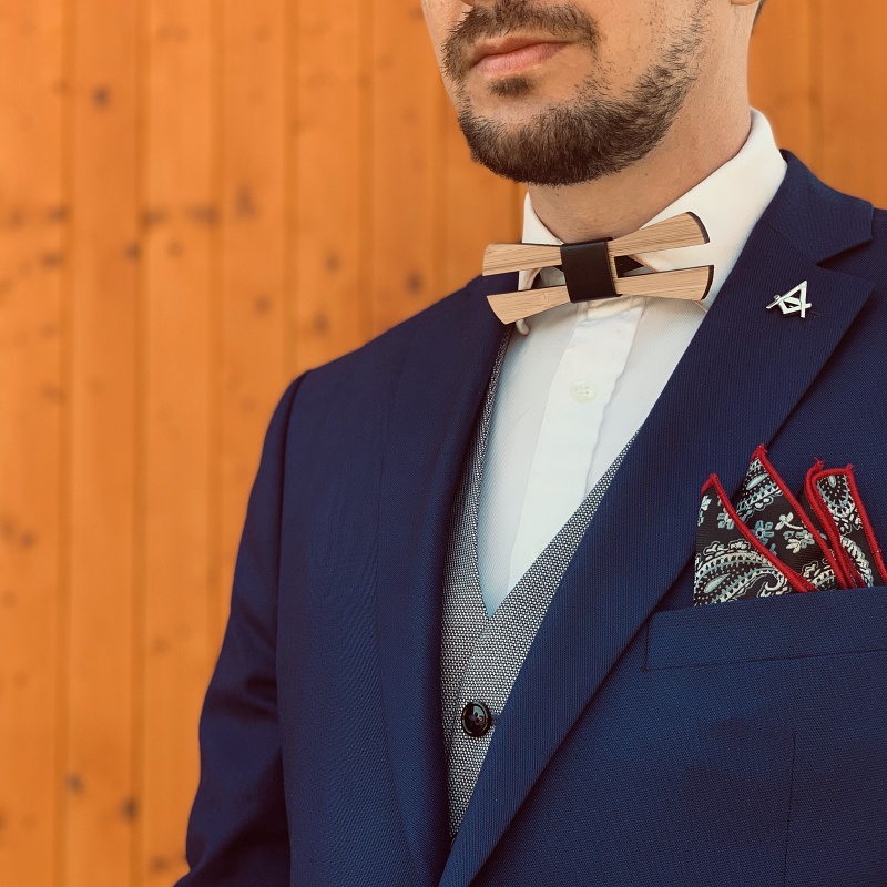 Dřevěný pánský motýlek Slim Half - half Leather