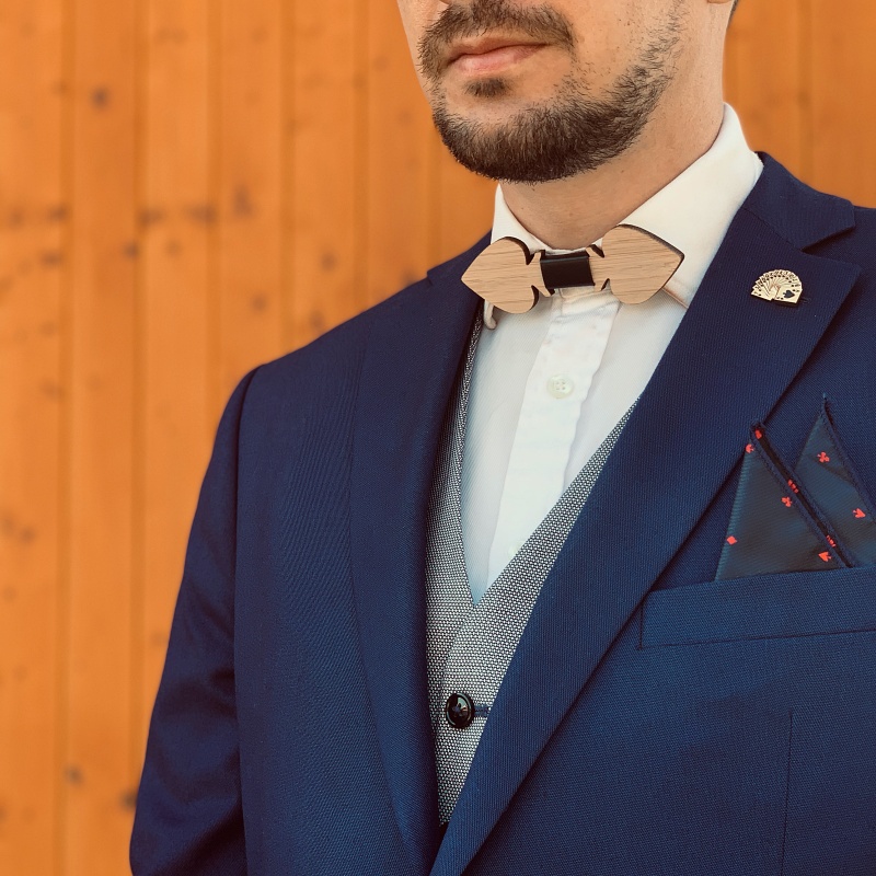Dřevěný pánský motýlek Pikové eso Leather