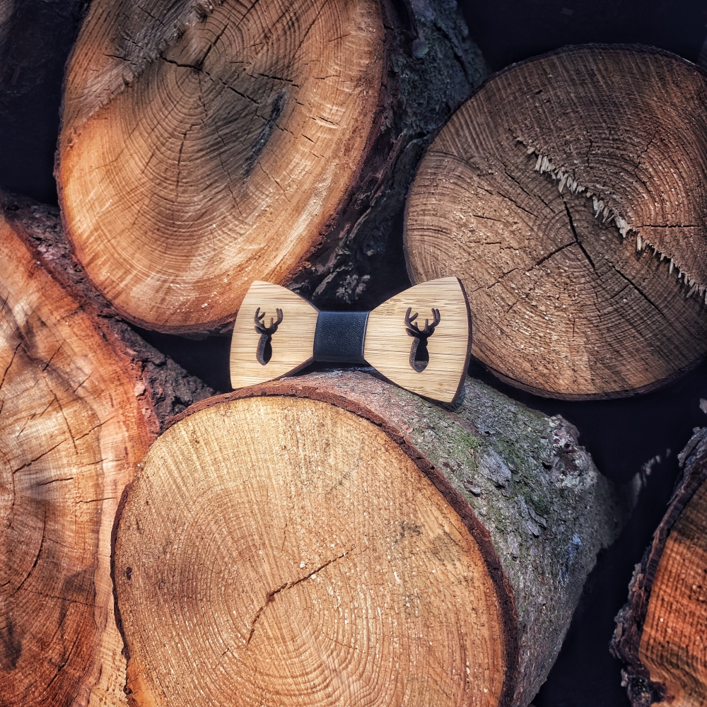 Dřevěný pánský motýlek Jelen paroží