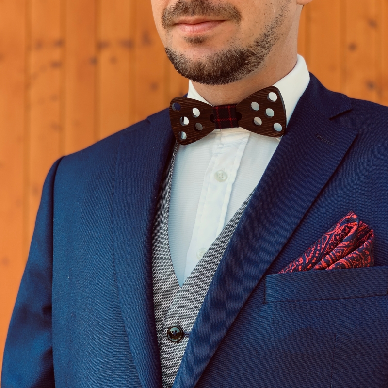 Dřevěný pánský motýlek Dot Line 