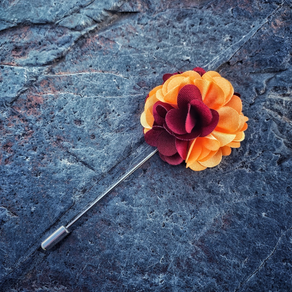 Oranžovo - rudá brož Květina Duo