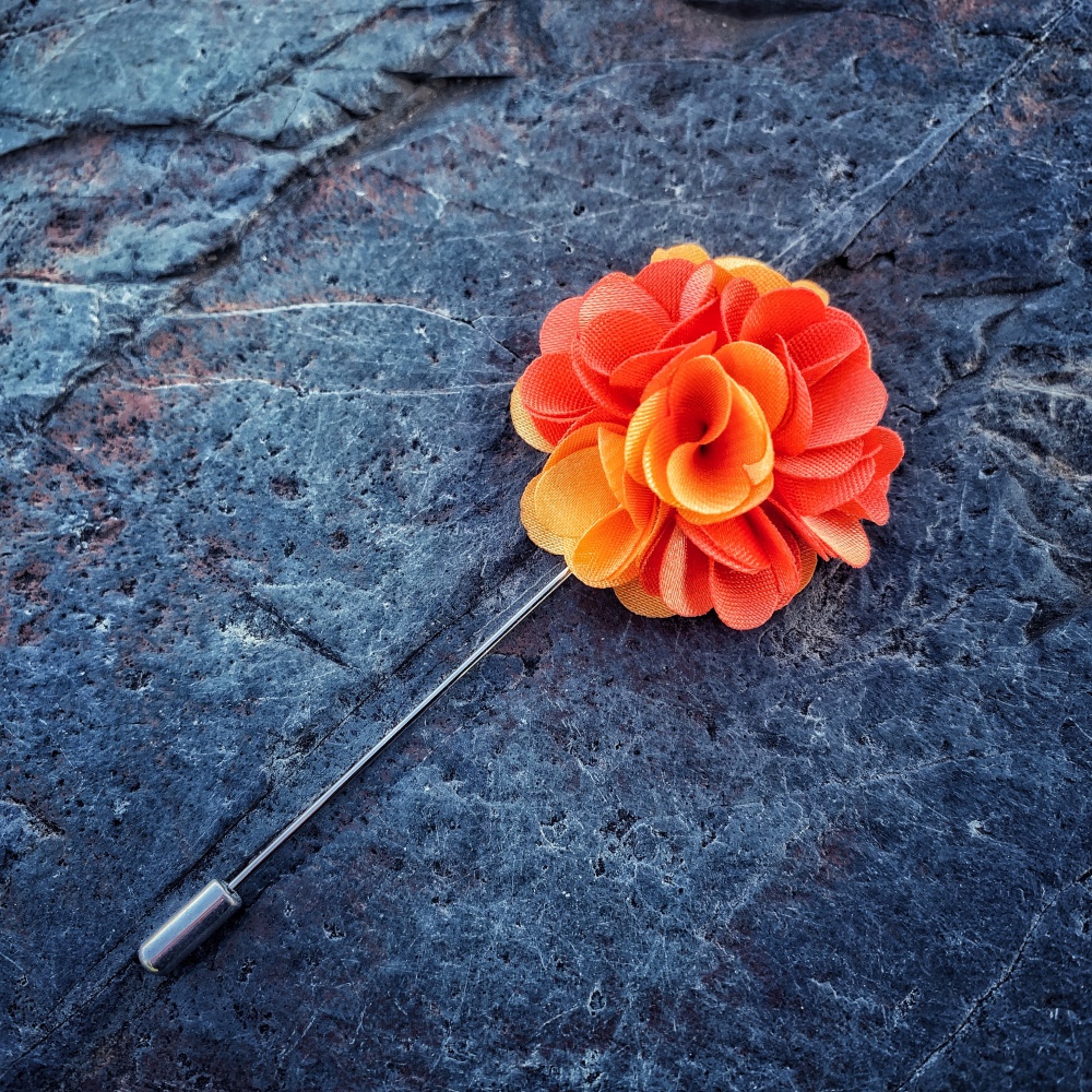 Oranžová brož Květina Duo