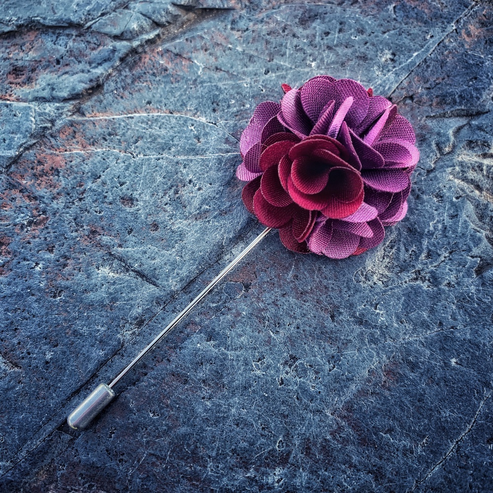 Fialovo - rudá brož Květina Duo