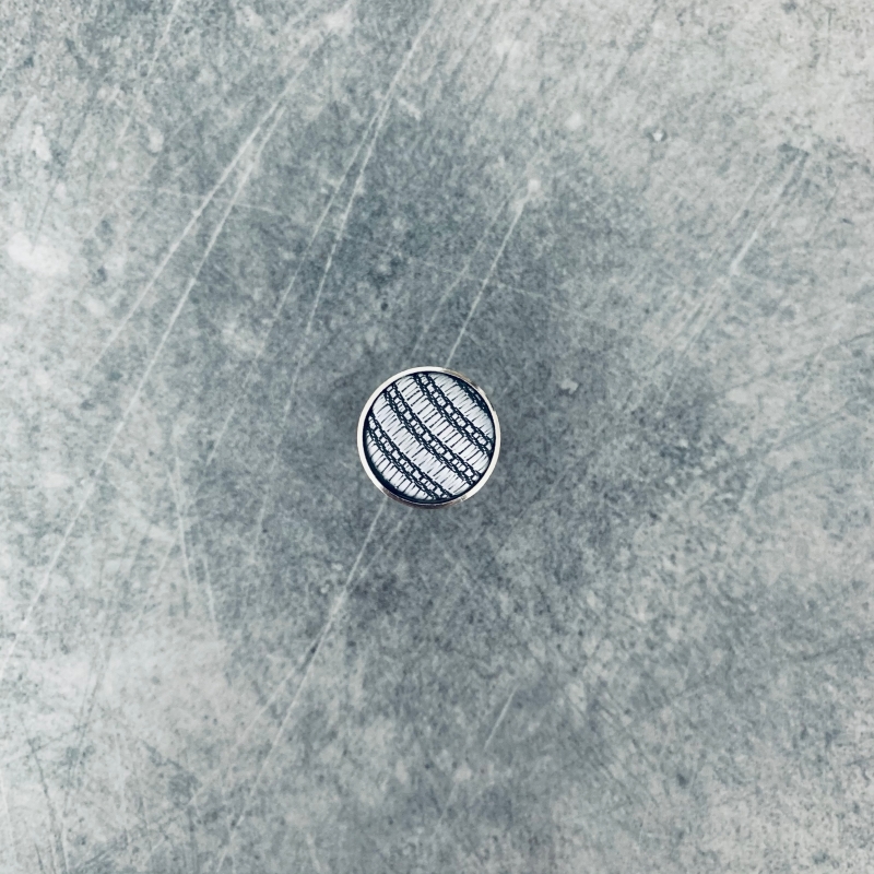 Stříbrno - černé manžetové knoflíčky Round Stripe