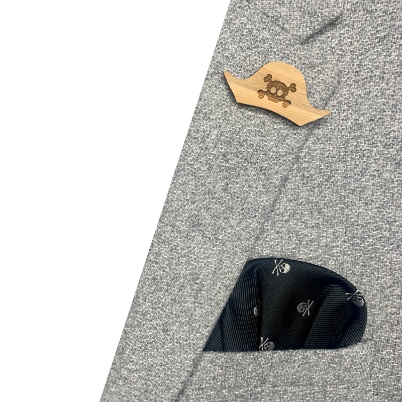 Dřevěná brož Pirátský klobouk 