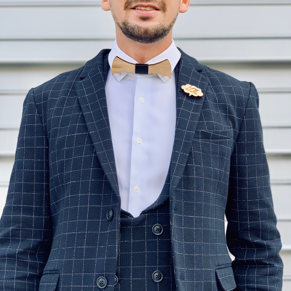 Dřevěná brož LOL