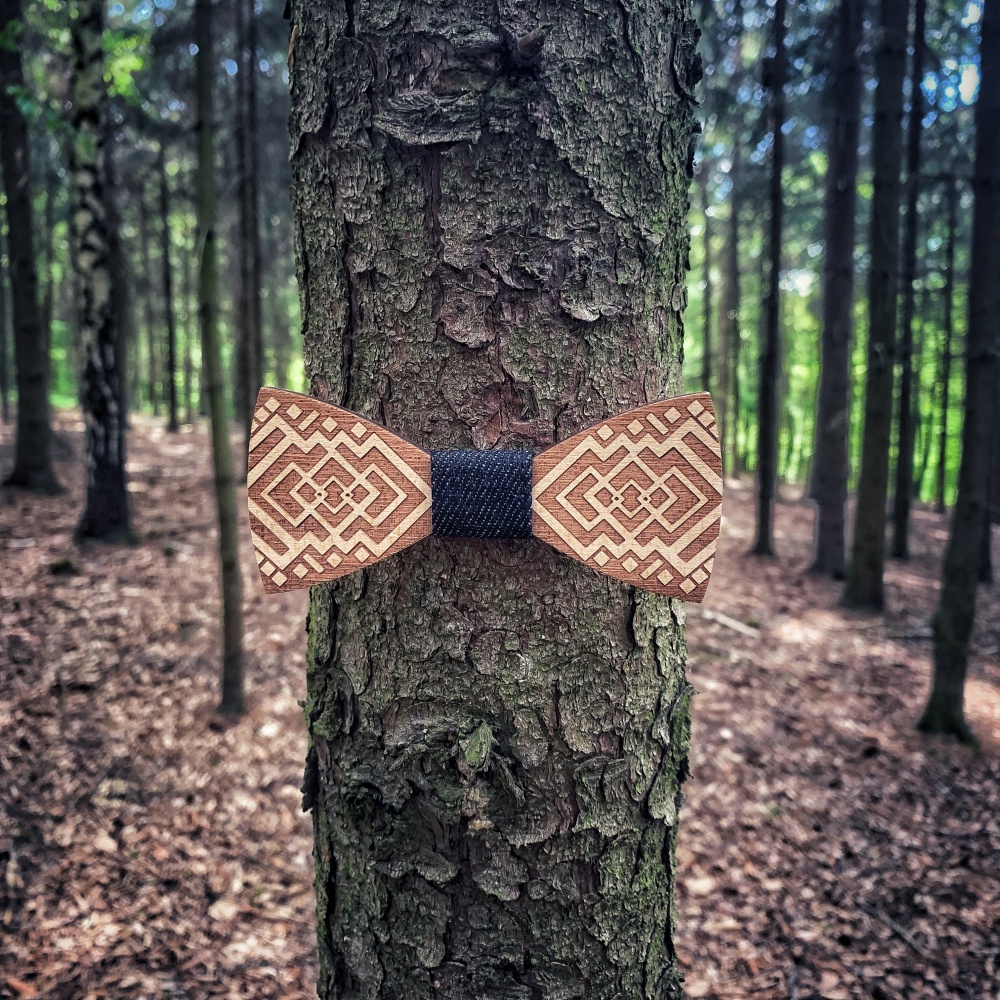 Dřevěný pánský motýlek Square denim